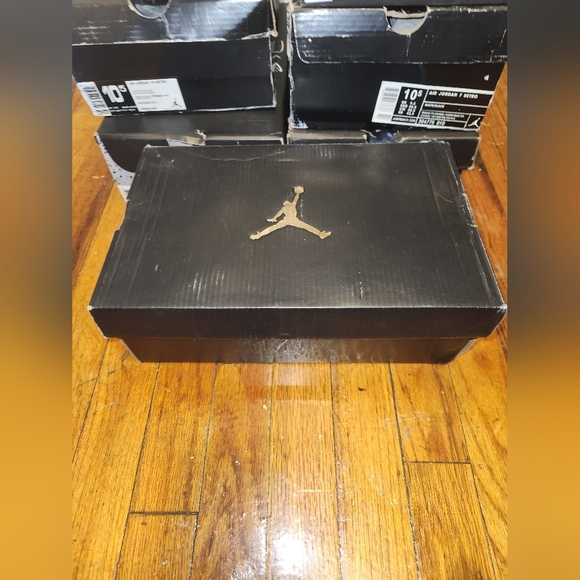 7 Jordan Youth Empty Boxes - Picture 3 of 8